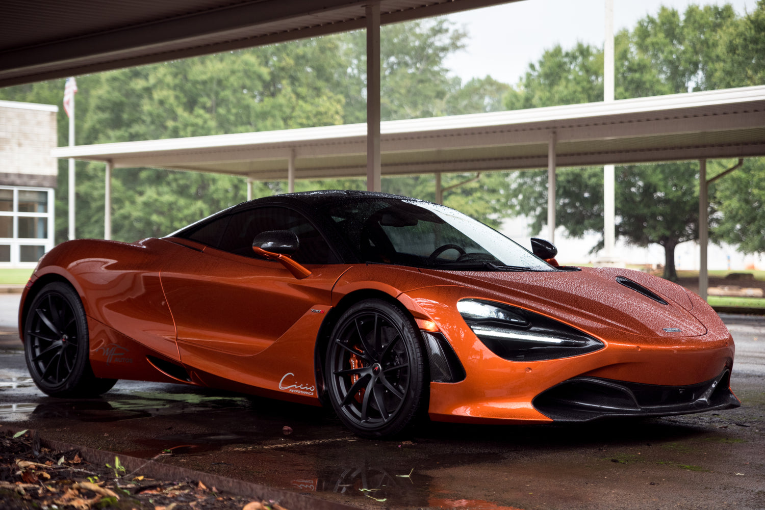 720S