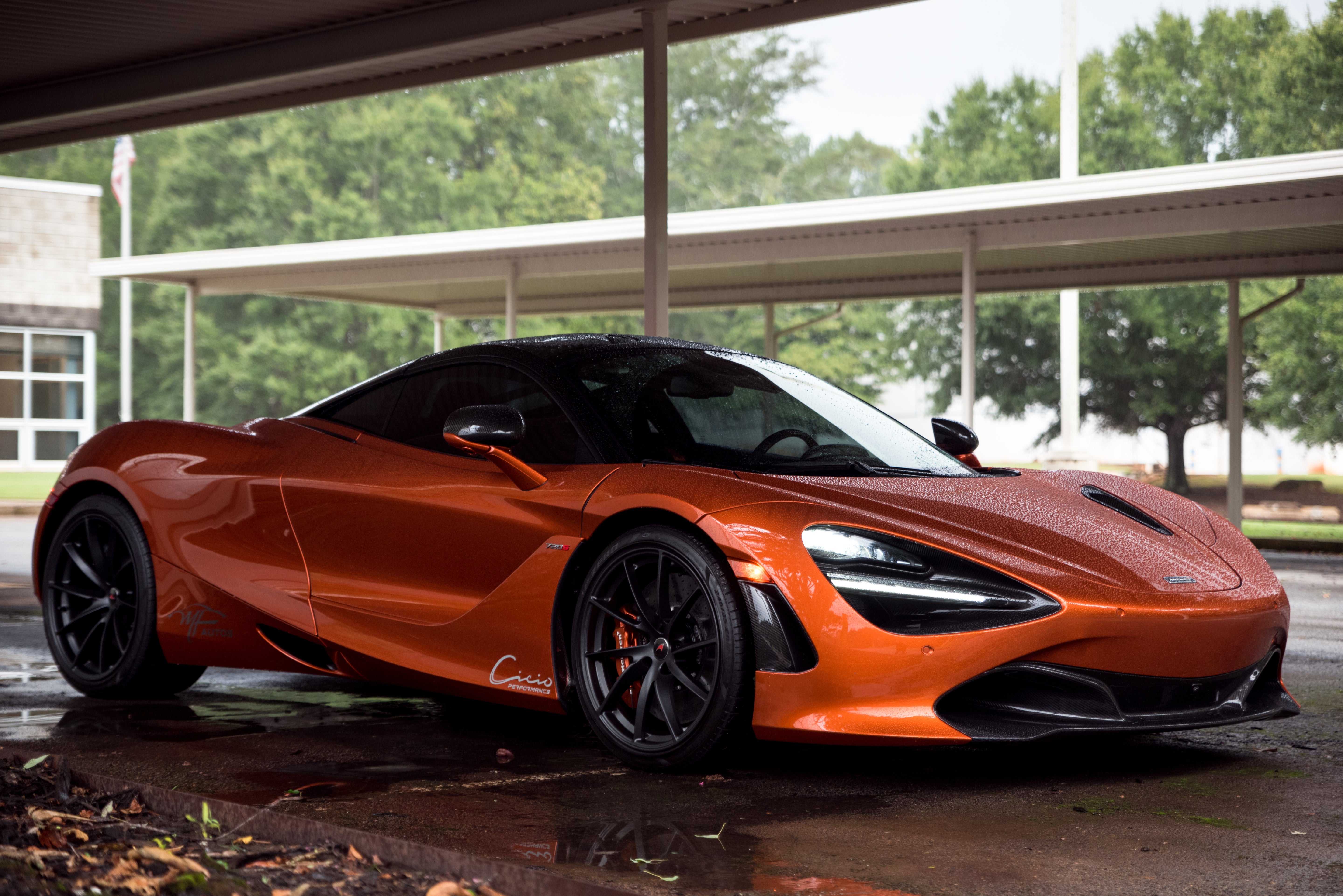 720S