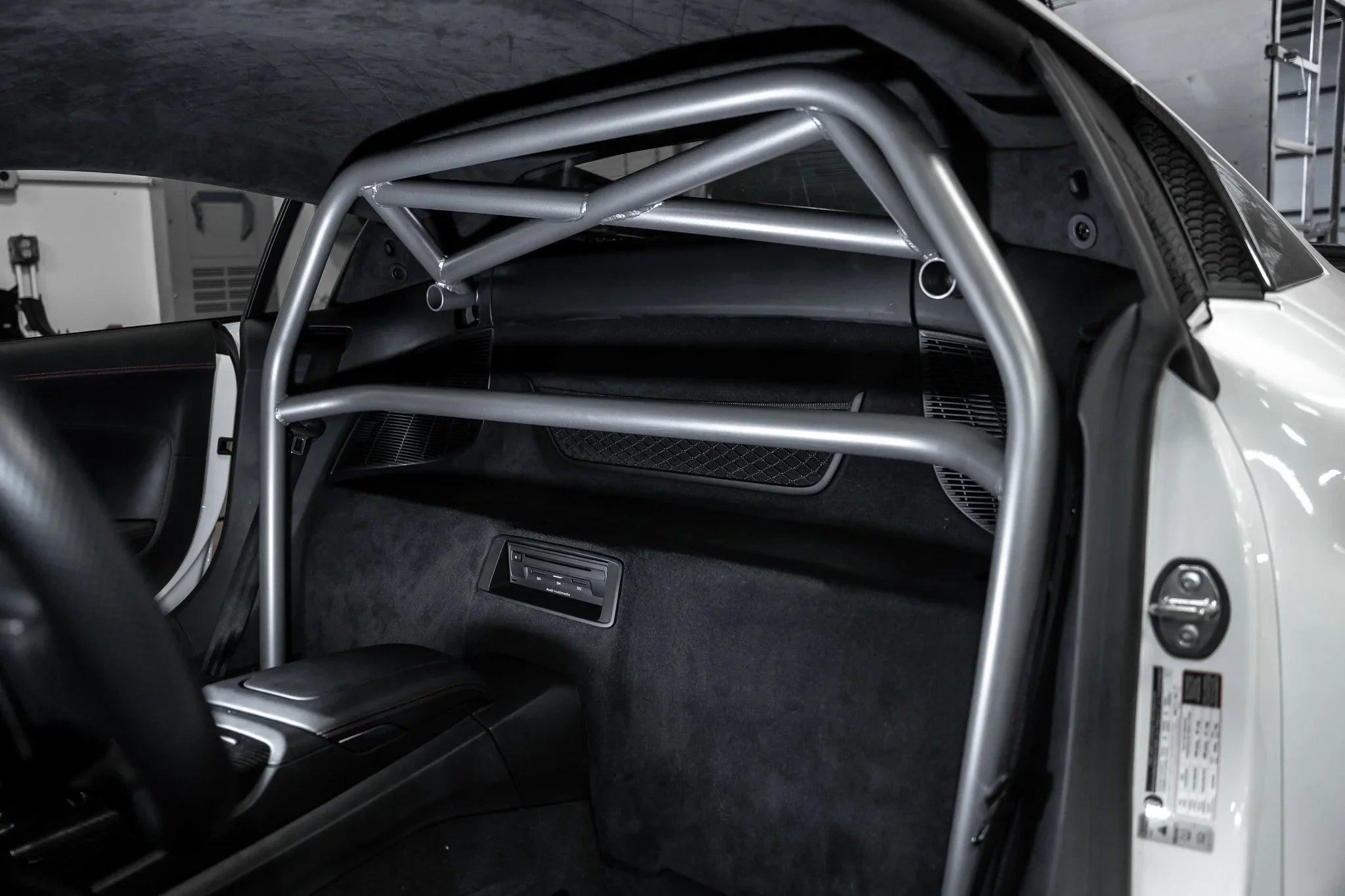 Audi R8 Safety Equipment