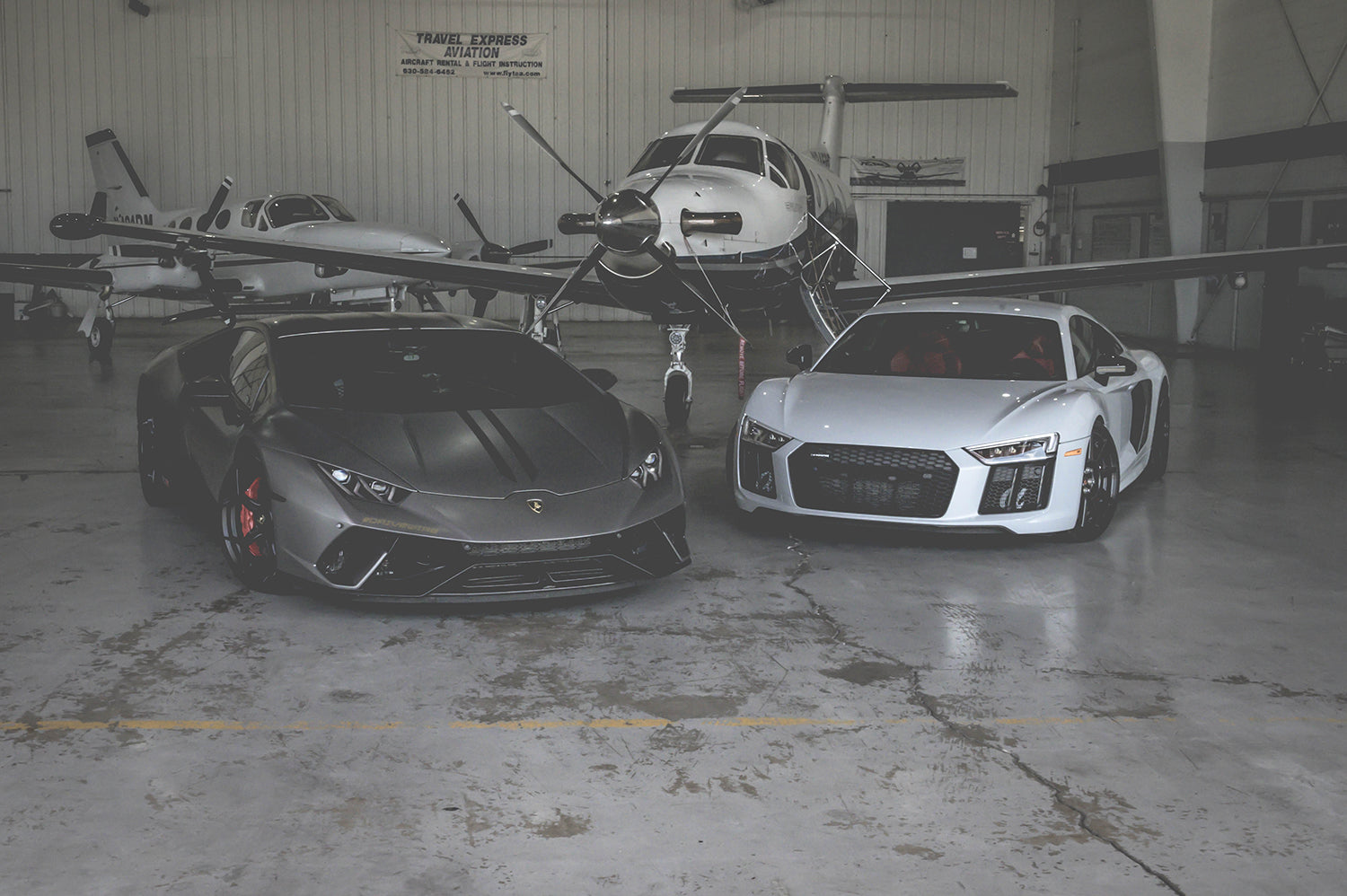 MoTec Dual M142 Standalone ECU Lamborghini Huracan / Audi R8 (2016+)